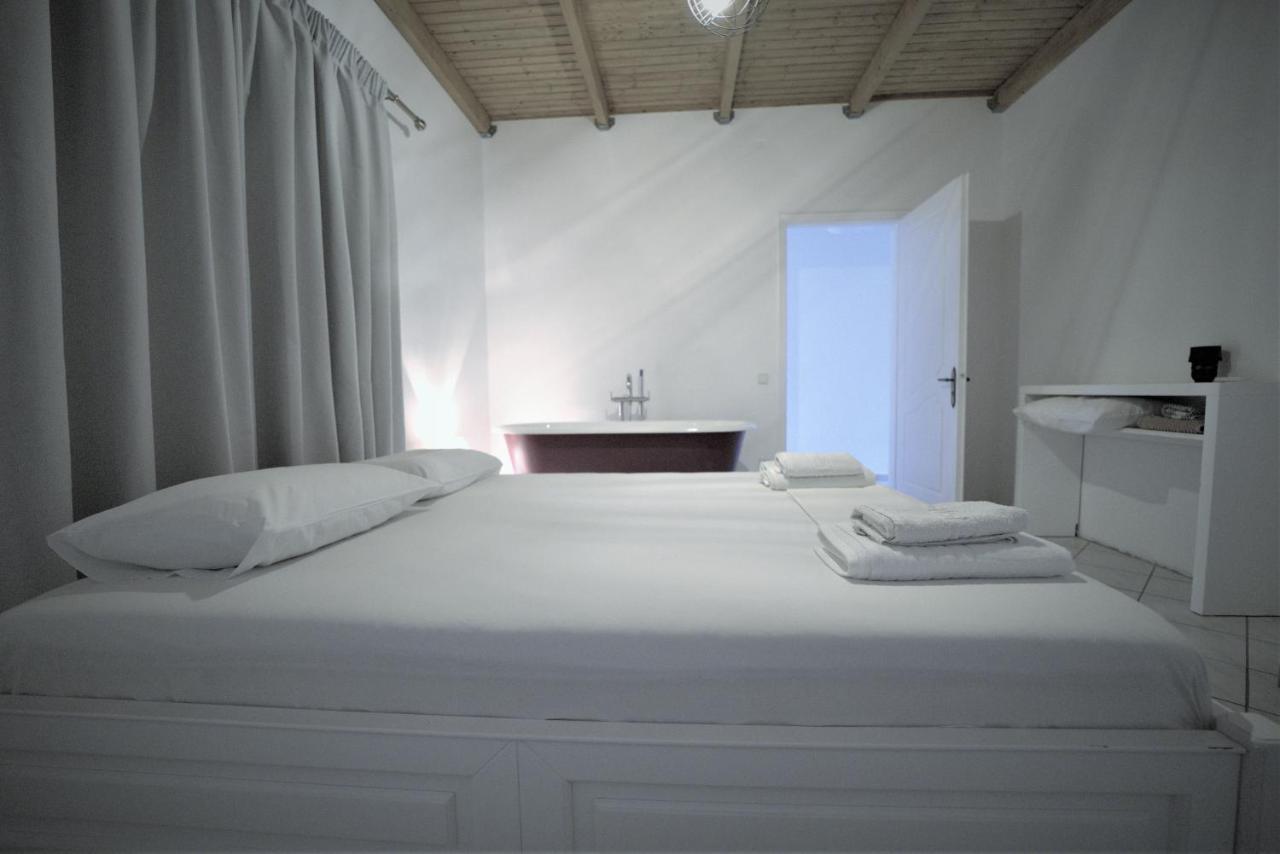 Koukouapartments & Suites Vathy  Buitenkant foto